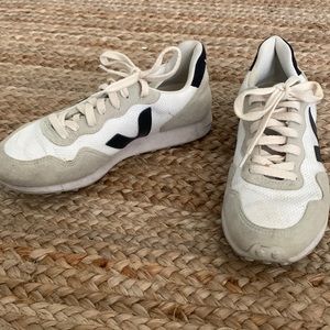 Veja Sneakers